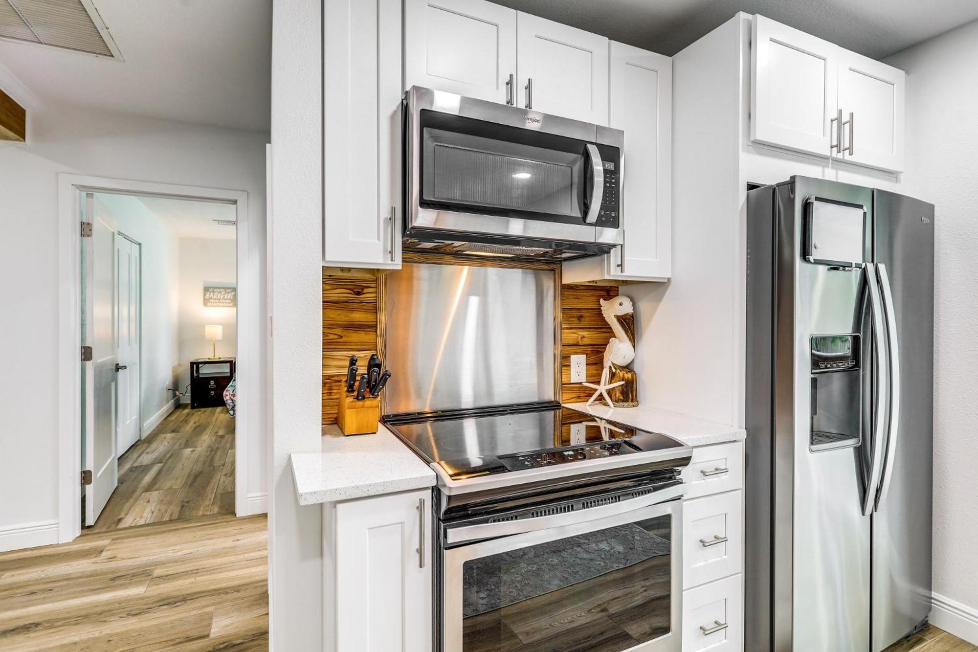 Pet-friendly Cocoa Walk To Beach! *